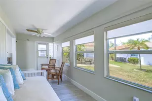 161 Vista Hermosa Cir, Sarasota, FL 34242 - Photo 35