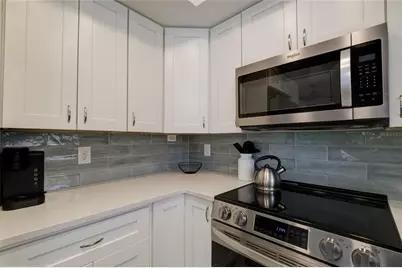 161 Vista Hermosa Circle #26A, Sarasota, FL 34242 - Photo 13