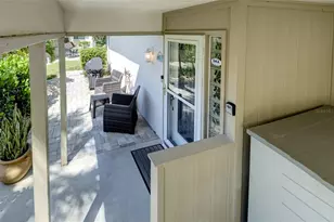 161 Vista Hermosa Cir, Sarasota, FL 34242 - Photo 5