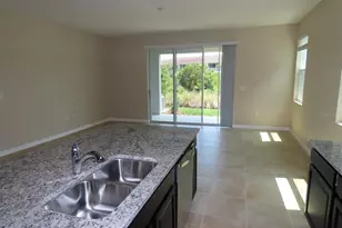 8725 Daydream St, Sarasota, FL 34238 - Photo 11