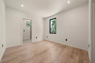 1680 Cherry Ln, Sarasota, FL 34236 - Photo 59