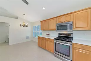 5133 Flagstone Dr, Sarasota, FL 34238 - Photo 9