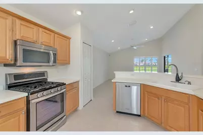 5133 Flagstone Drive, Sarasota, FL 34238 - Photo 7