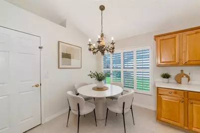 5133 Flagstone Drive, Sarasota, FL 34238 - Photo 9