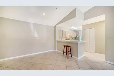 4024 Crockers Lake Boulevard #27, Sarasota, FL 34238 - Photo 5