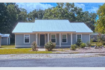 3109 E Bryant Avenue, Bell, FL 32619 - Photo 1