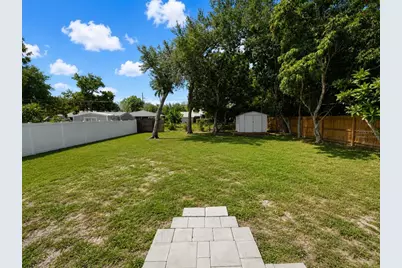 3209 Avenue A W, Bradenton, FL 34205 - Photo 23