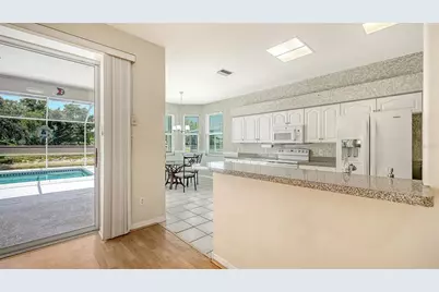 7287 38th Court E, Sarasota, FL 34243 - Photo 11