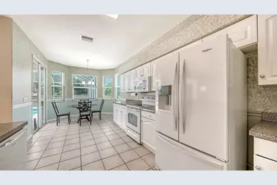 7287 38th Court E, Sarasota, FL 34243 - Photo 15