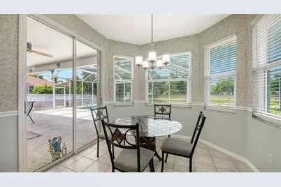 7287 38th Court E, Sarasota, FL 34243 - Photo 13