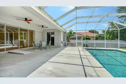 7287 38th Court E, Sarasota, FL 34243 - Photo 33