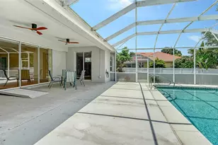 7287 38th Ct E, Sarasota, FL 34243 - Photo 33