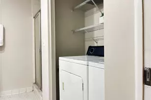 942 N Beneva Rd, Sarasota, FL 34232 - Photo 23