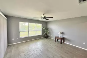 942 N Beneva Rd, Sarasota, FL 34232 - Photo 11