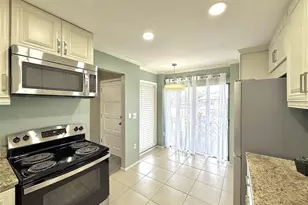 942 N Beneva Rd, Sarasota, FL 34232 - Photo 5