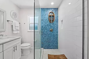 622 Tropical Cir, Sarasota, FL 34242 - Photo 25