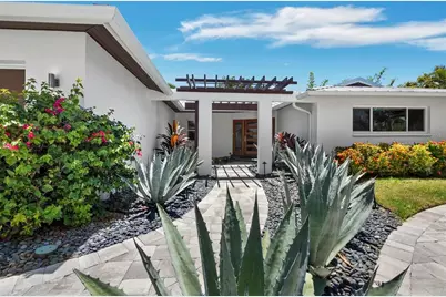 622 Tropical Circle, Sarasota, FL 34242 - Photo 5