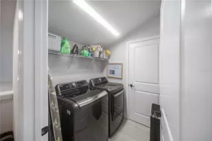 2501 Boone Ct, Sarasota, FL 34237 - Photo 23