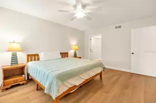 2753 Orchid Oaks Dr, Sarasota, FL 34239 - Photo 17