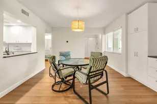 2753 Orchid Oaks Dr, Sarasota, FL 34239 - Photo 5