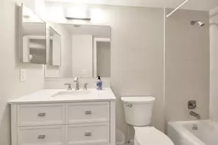 2753 Orchid Oaks Dr, Sarasota, FL 34239 - Photo 23