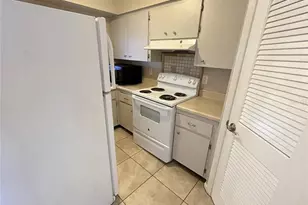 4507 9th St W, Bradenton, FL 34207 - Photo 5