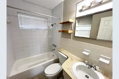 4507 9th Street W #J6, Bradenton, FL 34207 - Photo 11