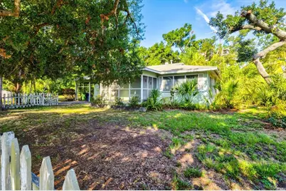 1208 28th Street W, Bradenton, FL 34205 - Photo 5