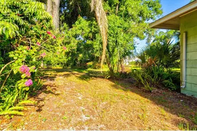 1208 28th Street W, Bradenton, FL 34205 - Photo 27
