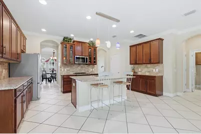 843 Molly Circle, Sarasota, FL 34232 - Photo 7