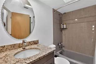 4424 Friar Tuck Ln, Sarasota, FL 34232 - Photo 27