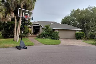 4424 Friar Tuck Ln, Sarasota, FL 34232 - Photo 1