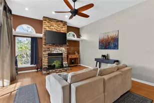 4424 Friar Tuck Ln, Sarasota, FL 34232 - Photo 11