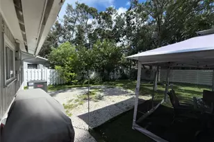 3988 San Luis Dr, Sarasota, FL 34235 - Photo 33