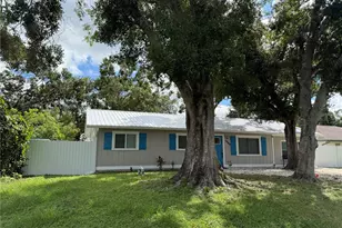 3988 San Luis Dr, Sarasota, FL 34235 - Photo 9