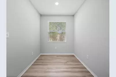 3831 Parkridge Circle #1-104, Sarasota, FL 34243 - Photo 7