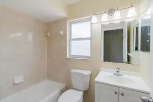 1080 Mecca Dr, Sarasota, FL 34234 - Photo 37