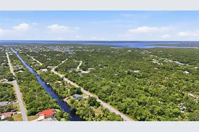 3139 Como Street, Port Charlotte, FL 33948 - Photo 9