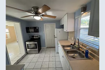 4920 45th Avenue N, Saint Petersburg, FL 33707 - Photo 5