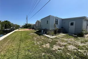 179 Bimini Dr, Palmetto, FL 34221 - Photo 3