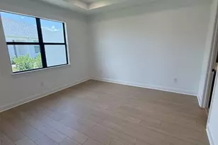 5889 Windbreak Ct, Apollo Beach, FL 33572 - Photo 9