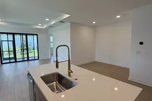 5889 Windbreak Ct, Apollo Beach, FL 33572 - Photo 3