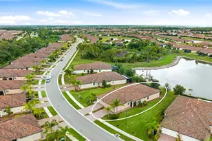12192 Amica Loop, Venice, FL 34293 - Photo 5