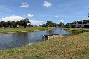 7153 W Country Club Dr N, Sarasota, FL 34243 - Photo 19