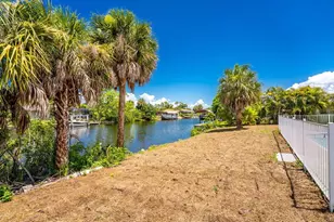 18321 Wolbrette Cir, Port Charlotte, FL 33948 - Photo 47