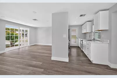 18321 Wolbrette Circle, Port Charlotte, FL 33948 - Photo 13