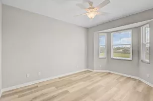 915 Fairwaycove Ln, Bradenton, FL 34212 - Photo 15