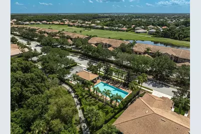 915 Fairwaycove Lane #201, Bradenton, FL 34212 - Photo 35