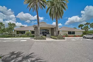 915 Fairwaycove Ln, Bradenton, FL 34212 - Photo 41