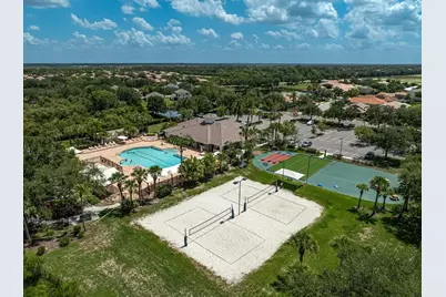 915 Fairwaycove Lane #201, Bradenton, FL 34212 - Photo 57